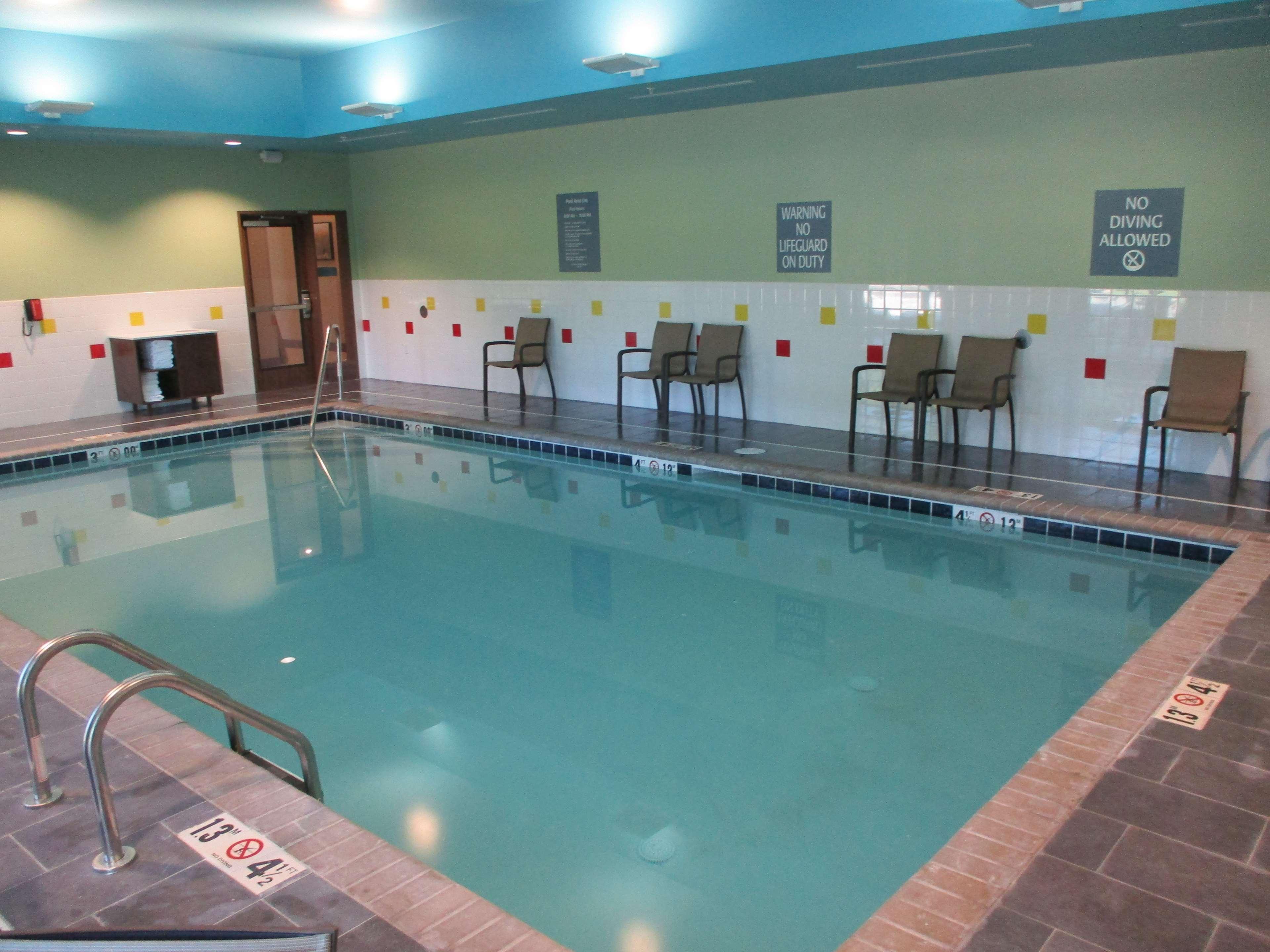 La Quinta Inn & Suites By Wyndham Jackson-Cape Girardeau Esterno foto