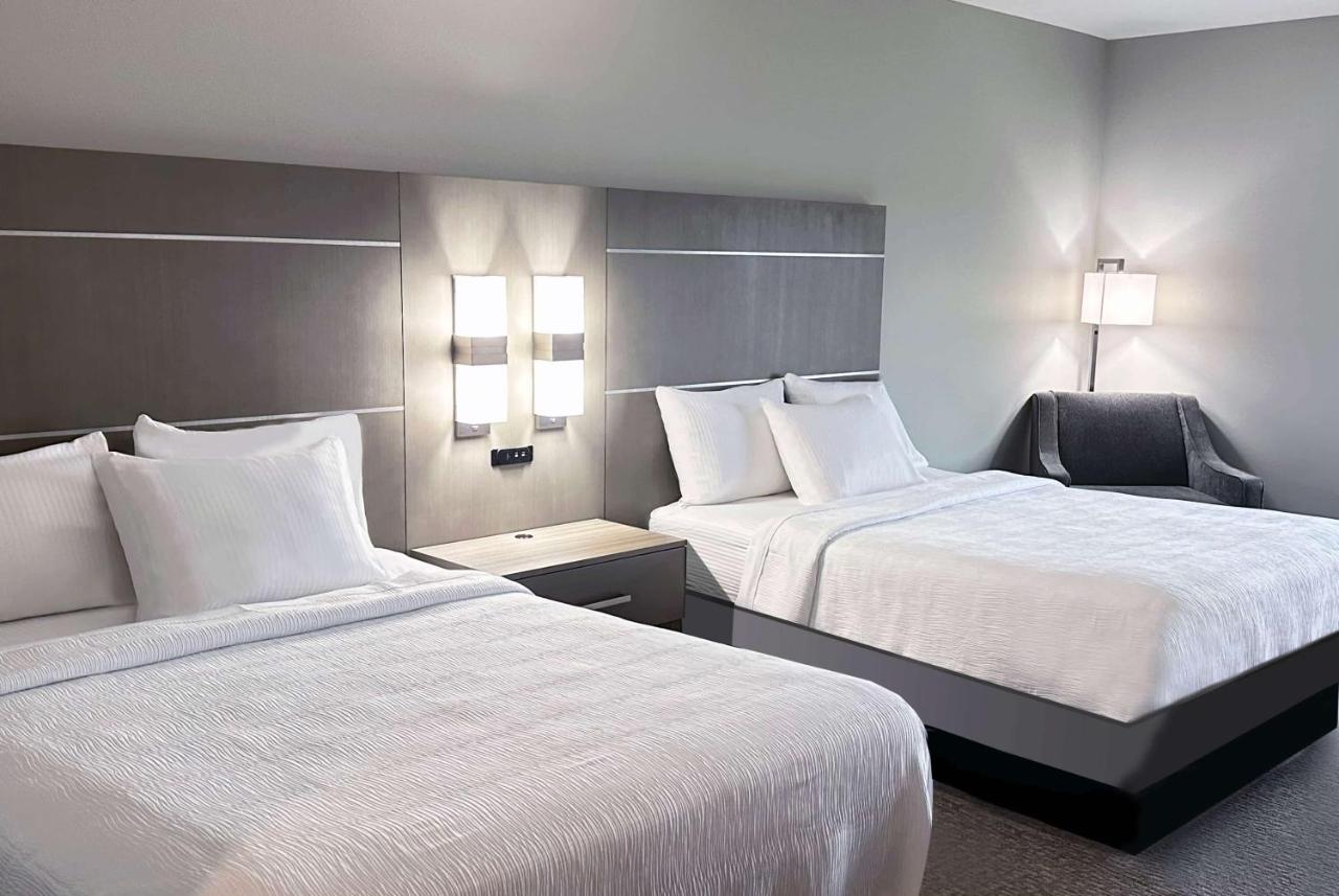 La Quinta Inn & Suites By Wyndham Jackson-Cape Girardeau Esterno foto