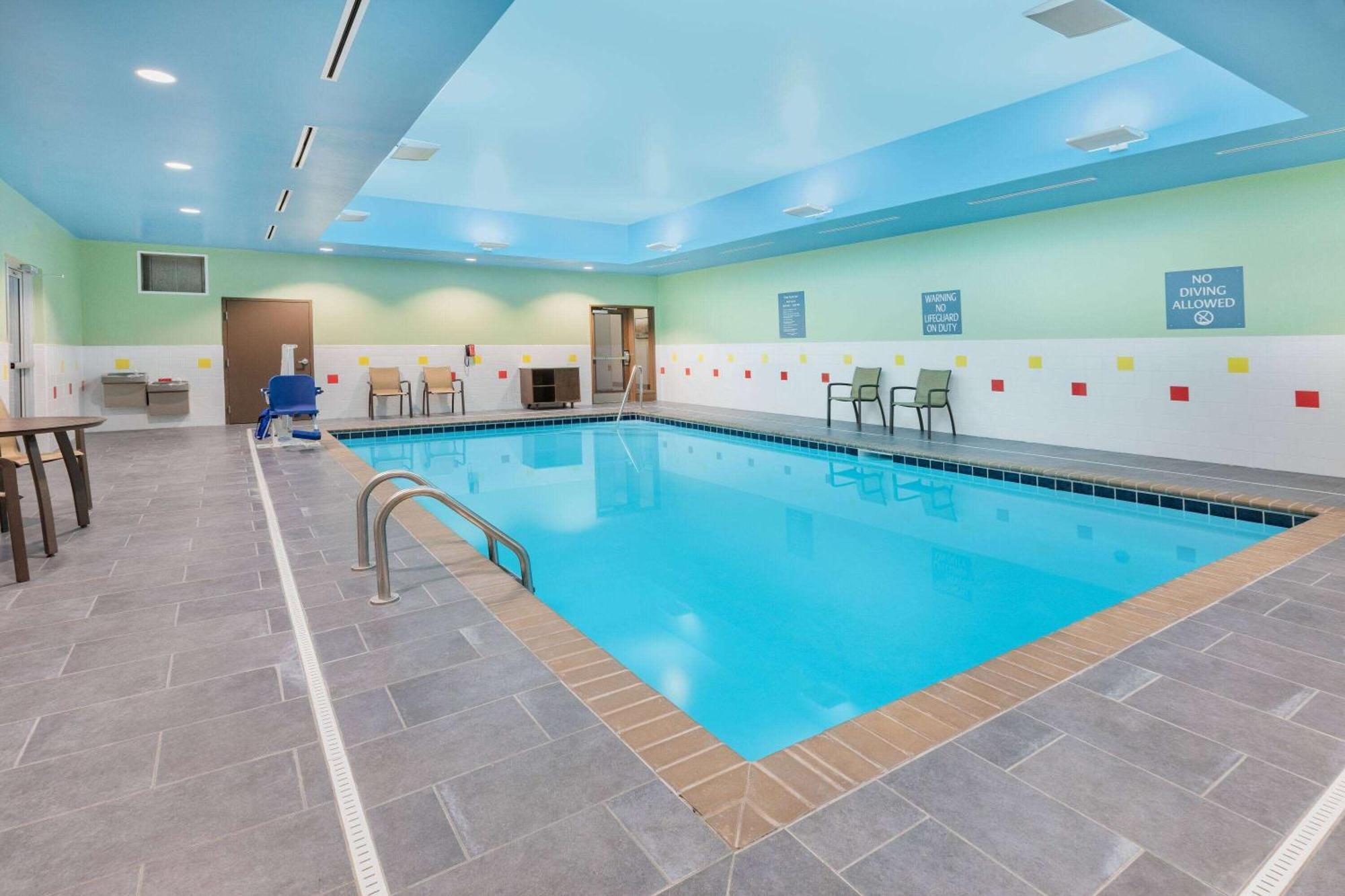La Quinta Inn & Suites By Wyndham Jackson-Cape Girardeau Esterno foto