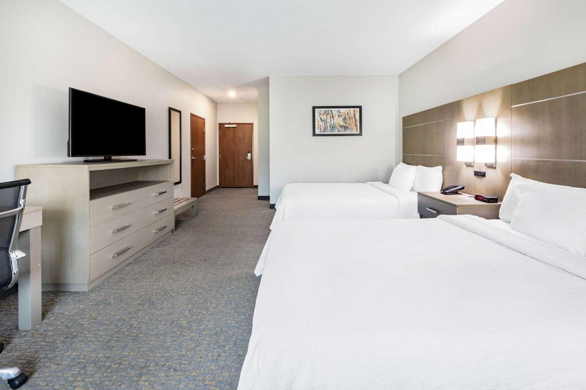 La Quinta Inn & Suites By Wyndham Jackson-Cape Girardeau Esterno foto